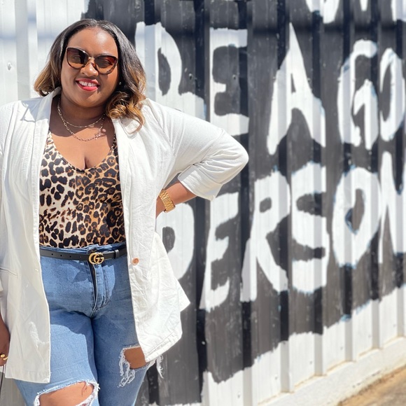 Off White Linen Blazer - Picture 6 of 7